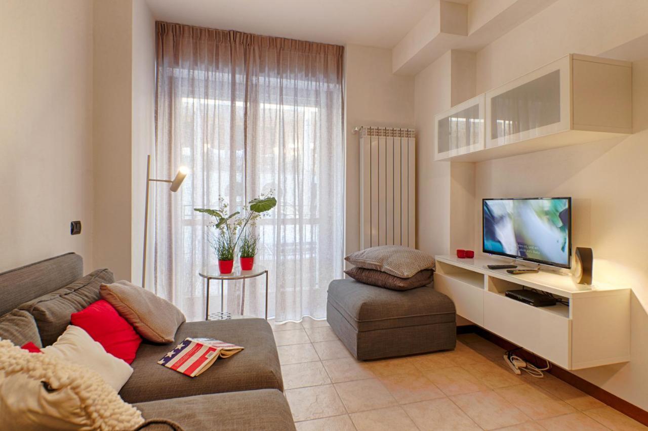 Modern Lakefront 2-Bedroom Apartment Аккуазериа Экстерьер фото